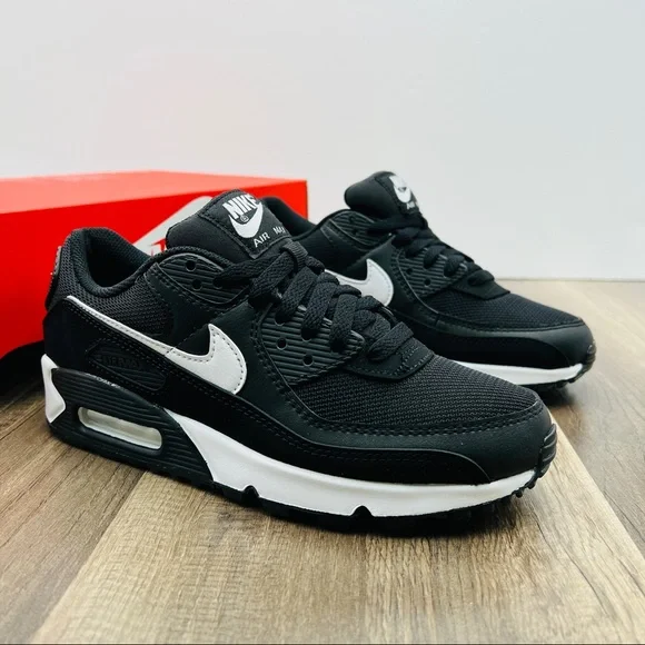 Nike Air Max 90 - Picture 4 of 7